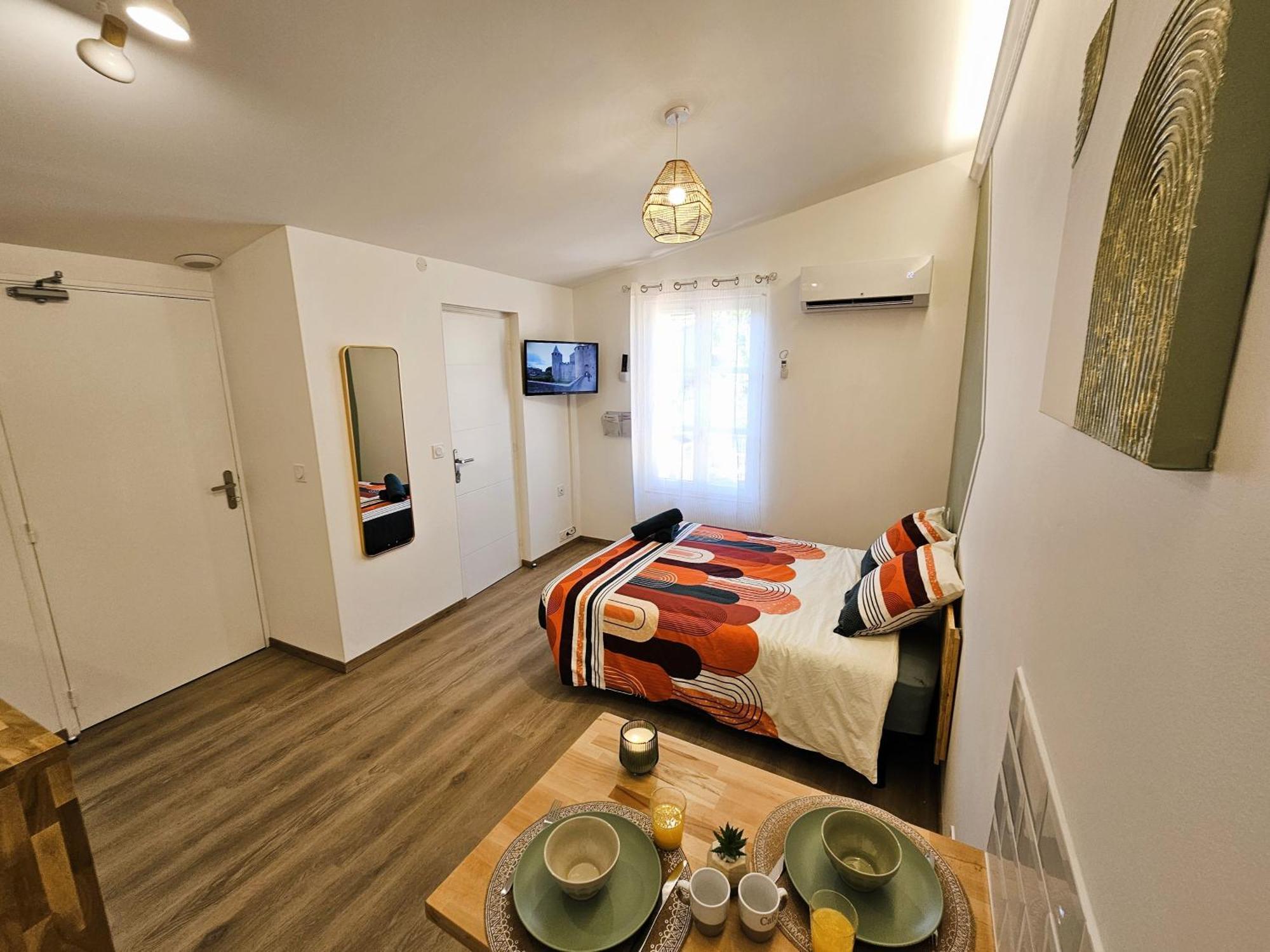Tout Confort ! Ville, Climatisation, Parking, Wifi, Calme, Tv Carcassonne Exterior photo